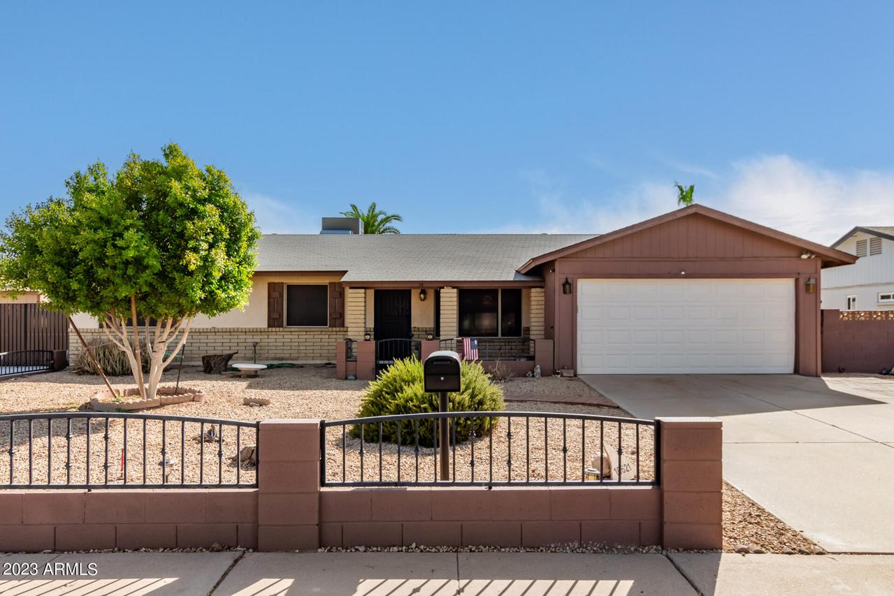 10621 S 44th St., Phoenix, AZ 85044