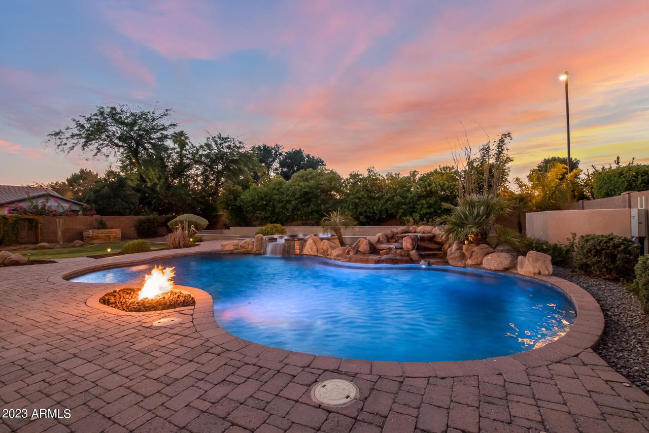 976 E Lodgepole Dr., Gilbert, AZ 85298