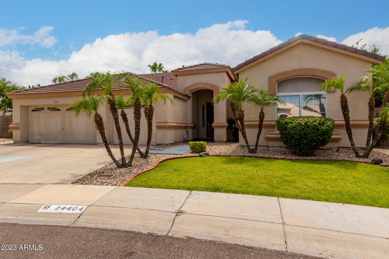 24404 N 38th Ln., Glendale, AZ 85310