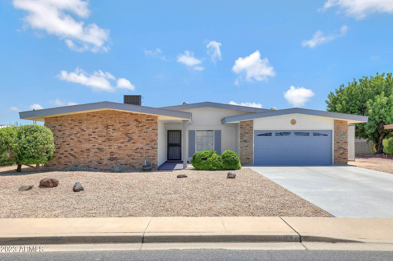 10641 W Boswell Blvd., Sun City, AZ 85373