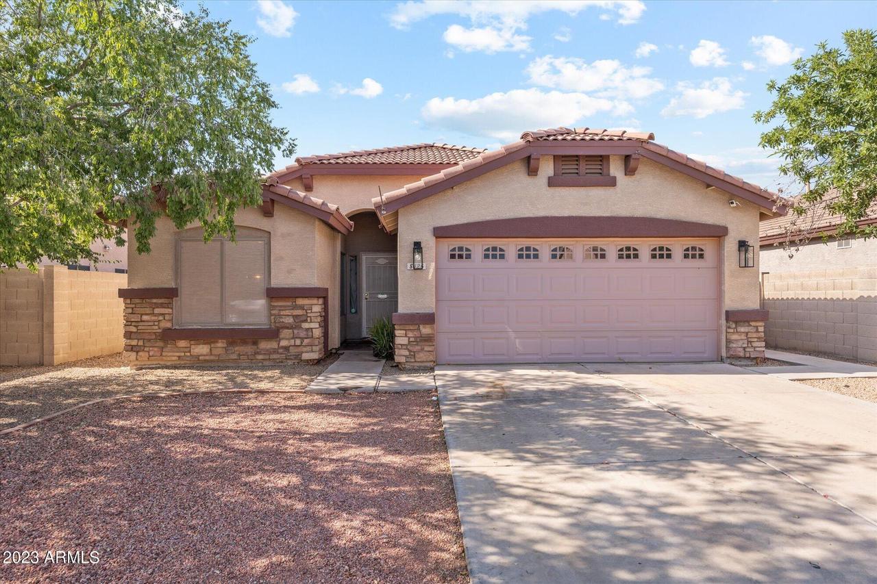 8426 W Hamster Ln., Tolleson, AZ 85353