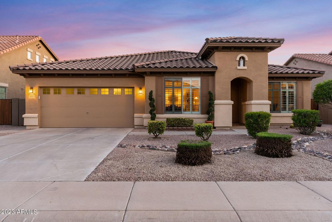 3015 E Sports Ct., Gilbert, AZ 85298