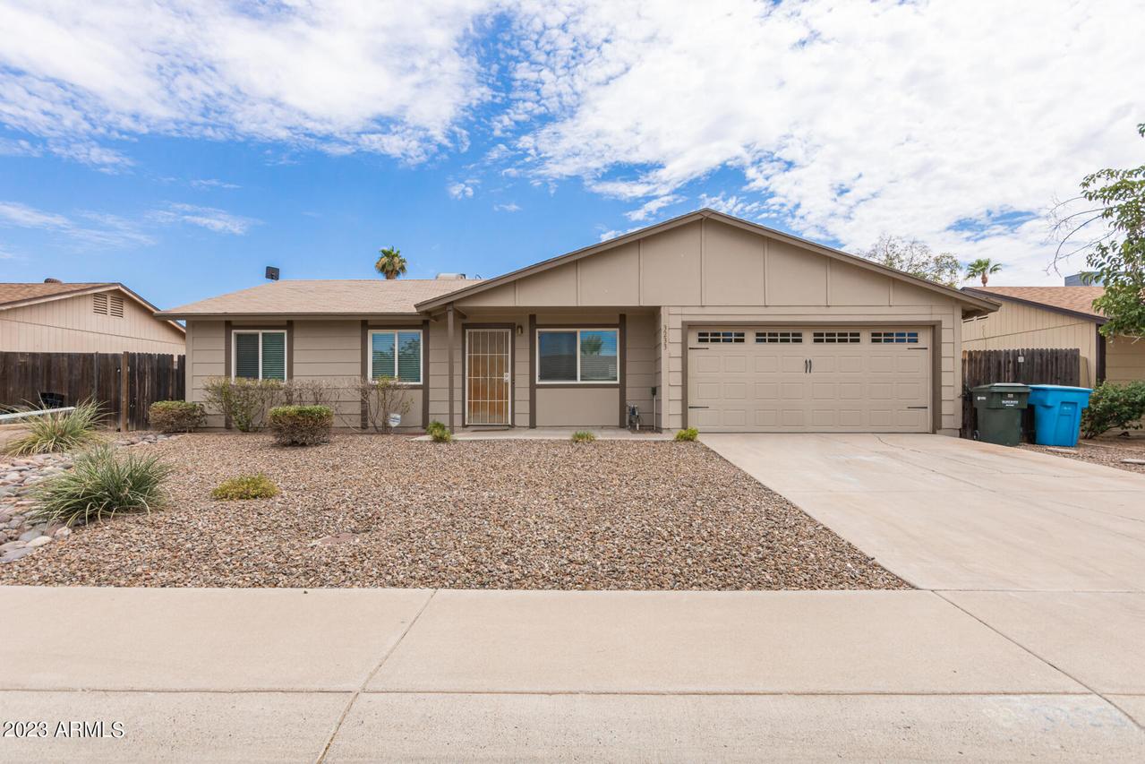 3233 W Charleston Ave., Phoenix, AZ 85053