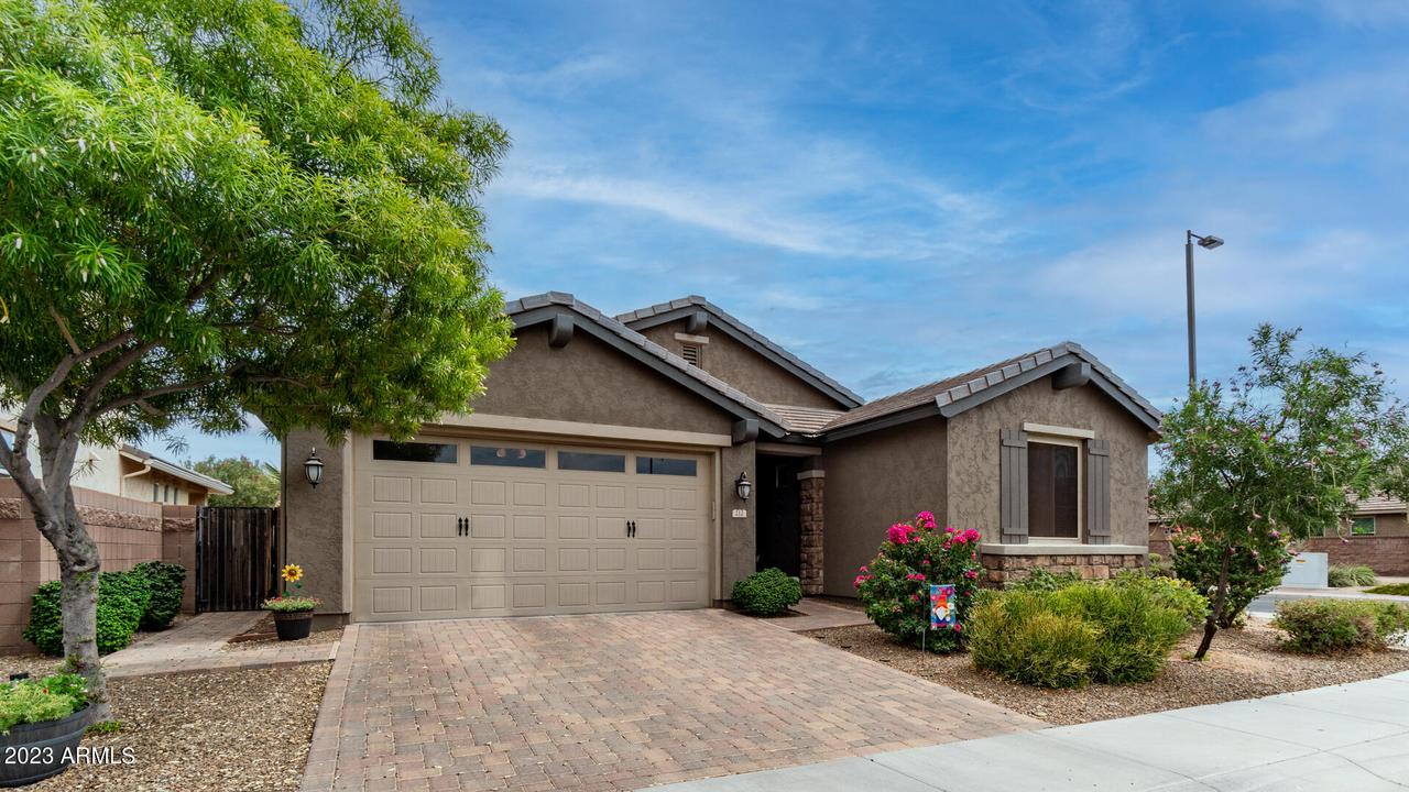 212 E Prescott Dr., Chandler, AZ 85249