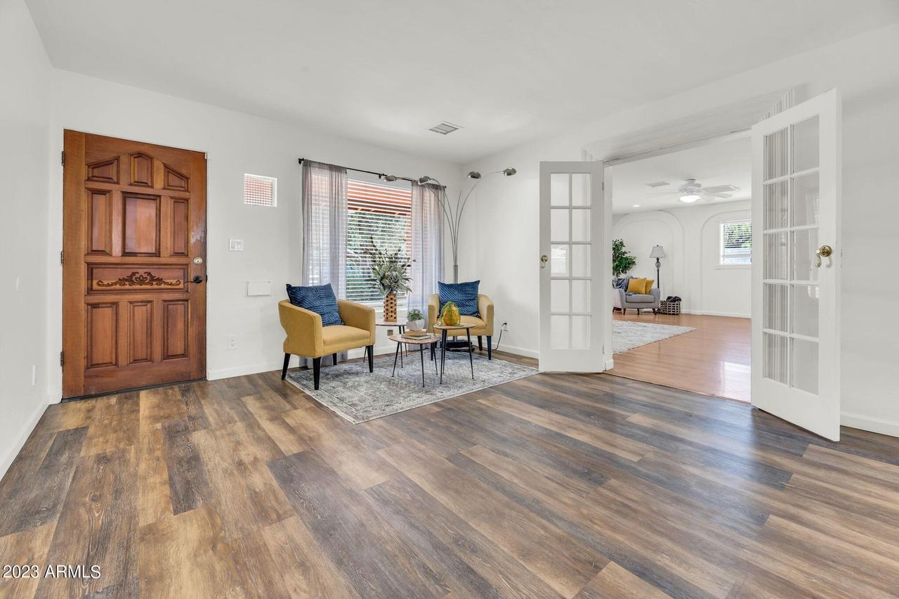 6029 N 16th Dr., Phoenix, AZ 85015
