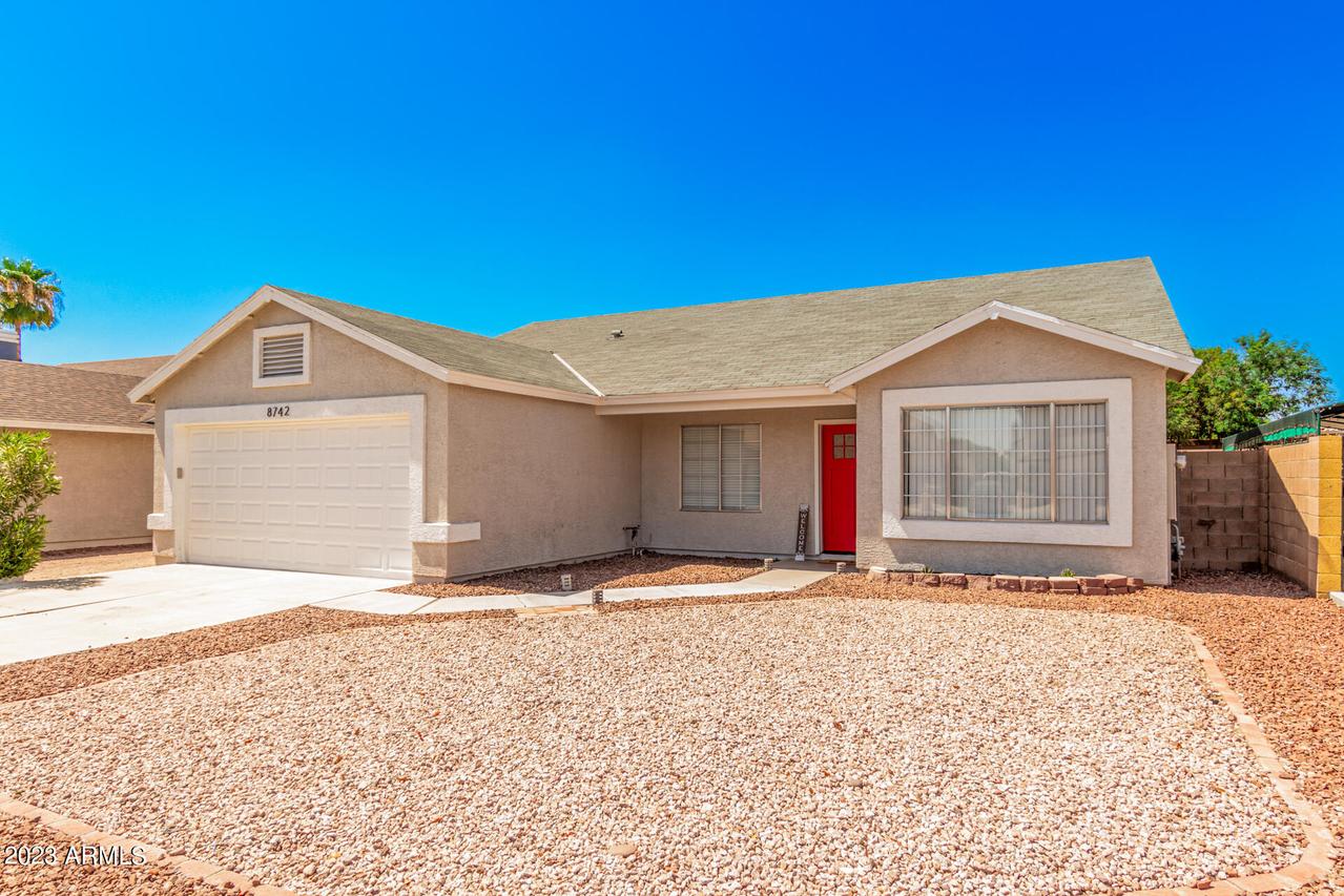 8742 W Ocotillo Rd., Glendale, AZ 85305