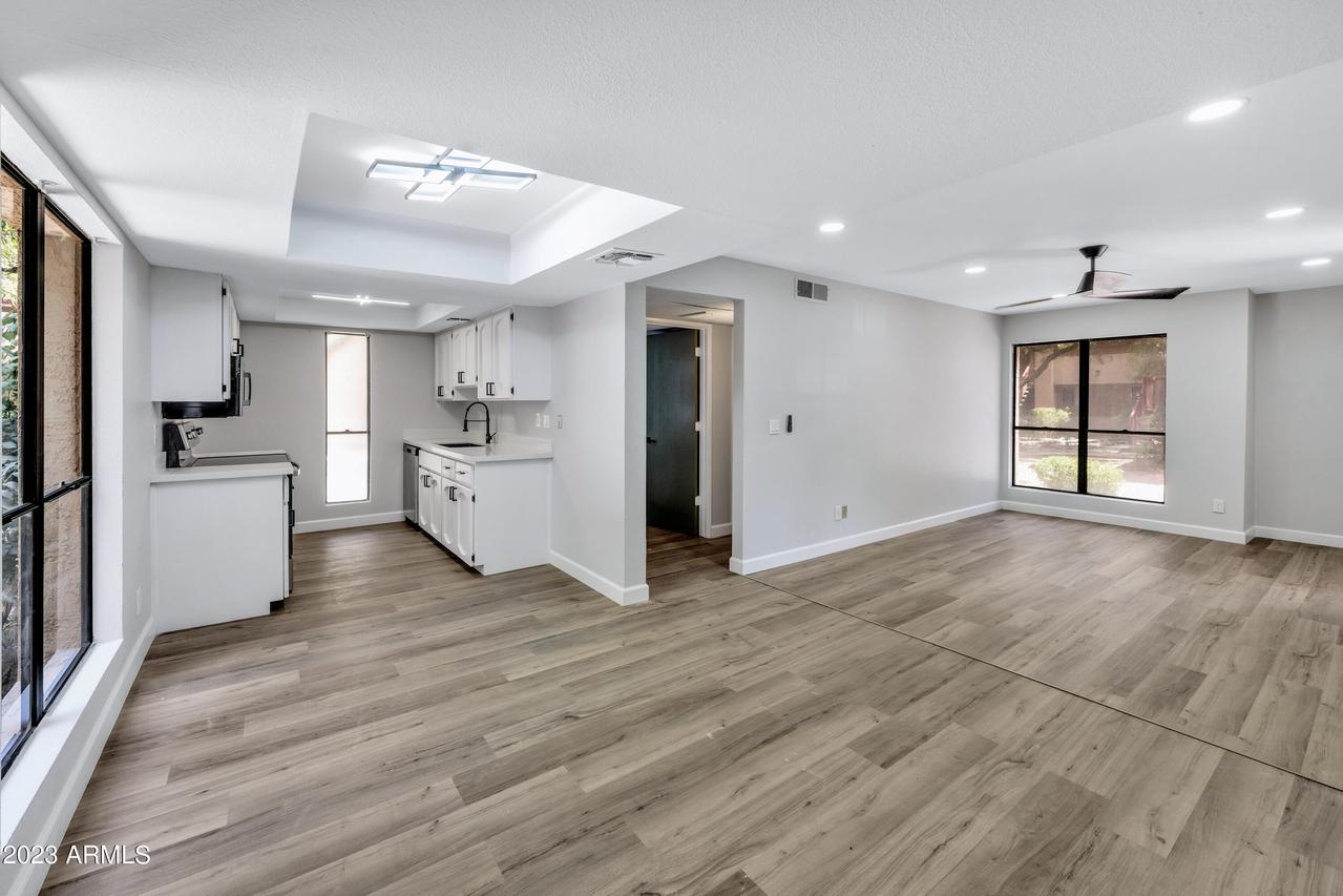 3131 W Cochise Dr. #118, Phoenix, AZ 85051