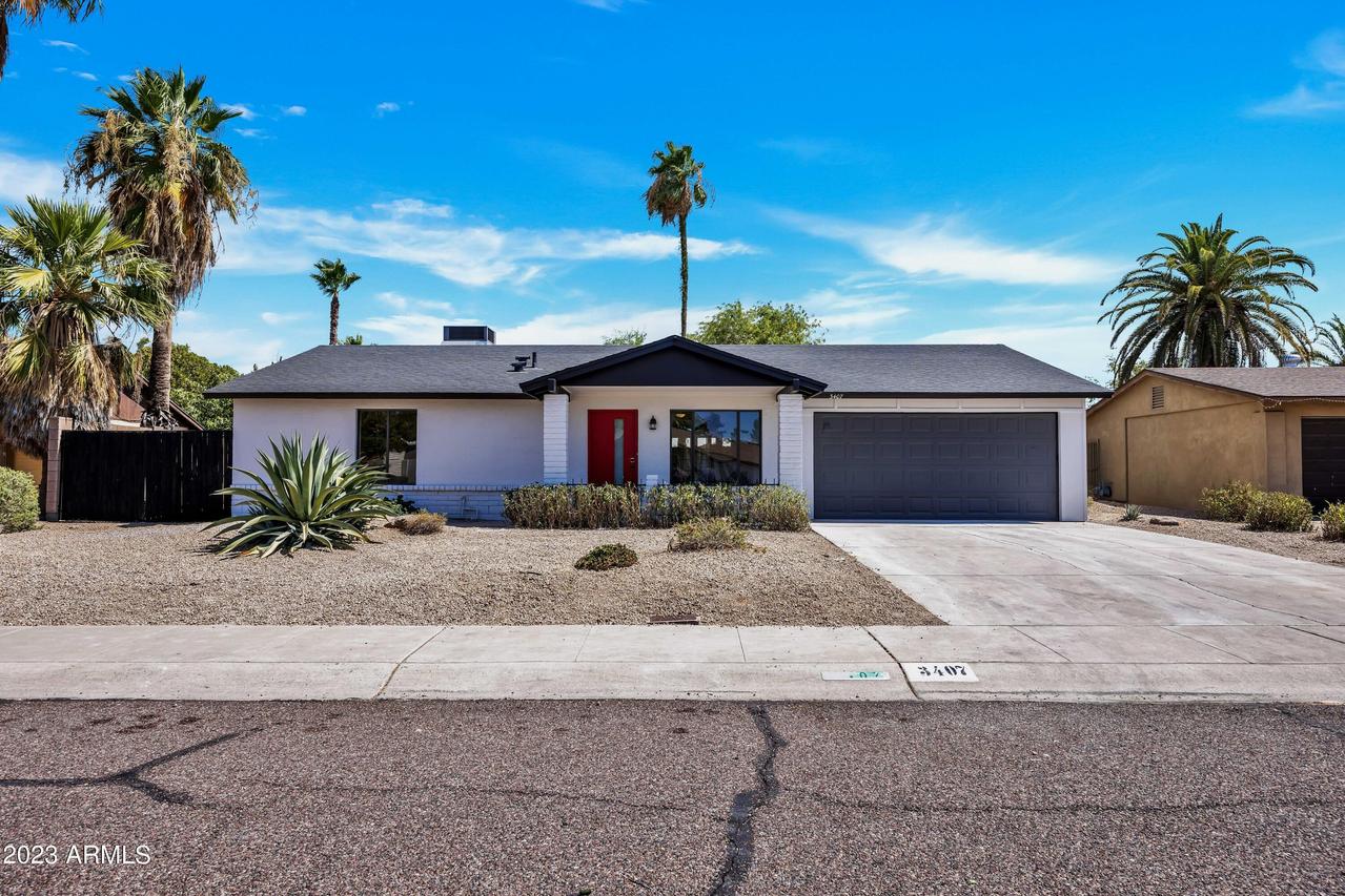 3407 E Laurel Ln., Phoenix, AZ 85028