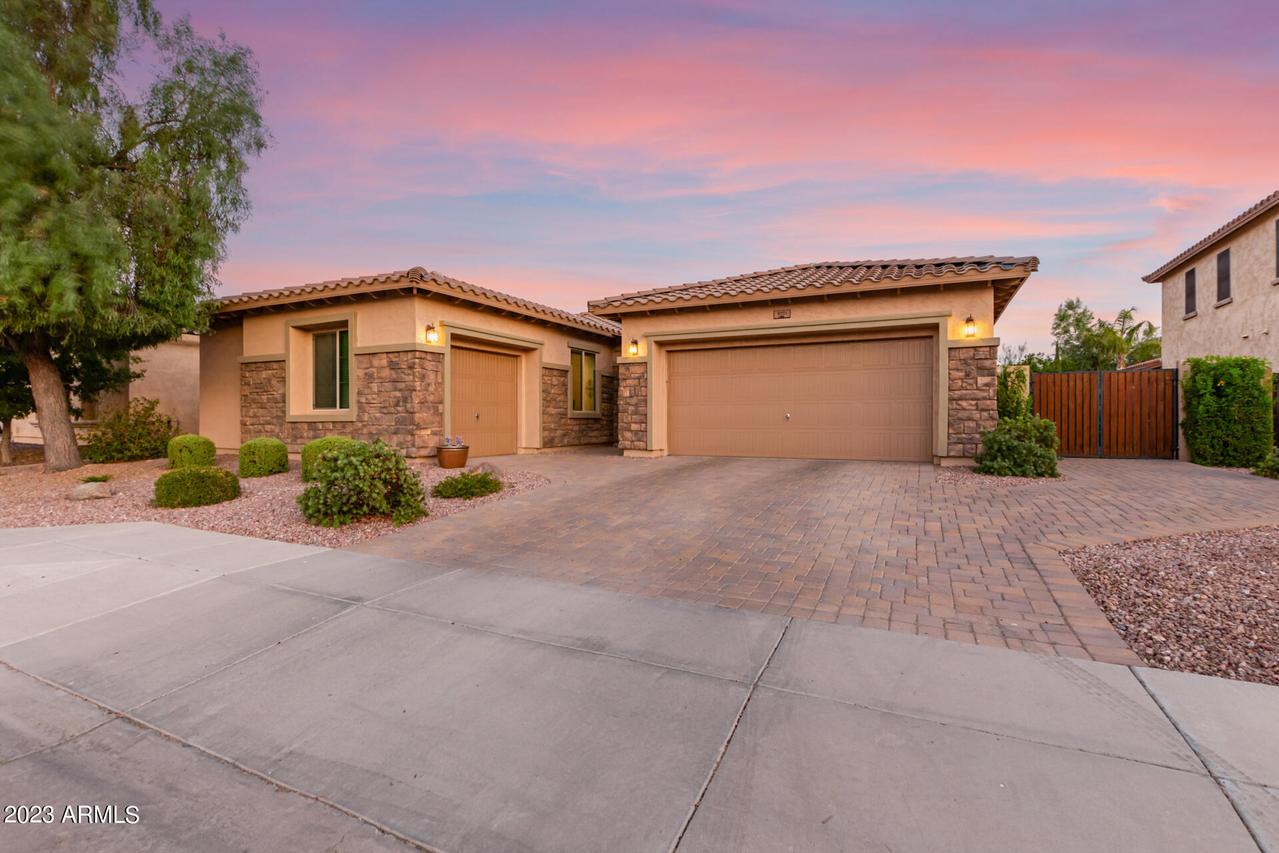 9151 W Quail Track Dr., Peoria, AZ 85383