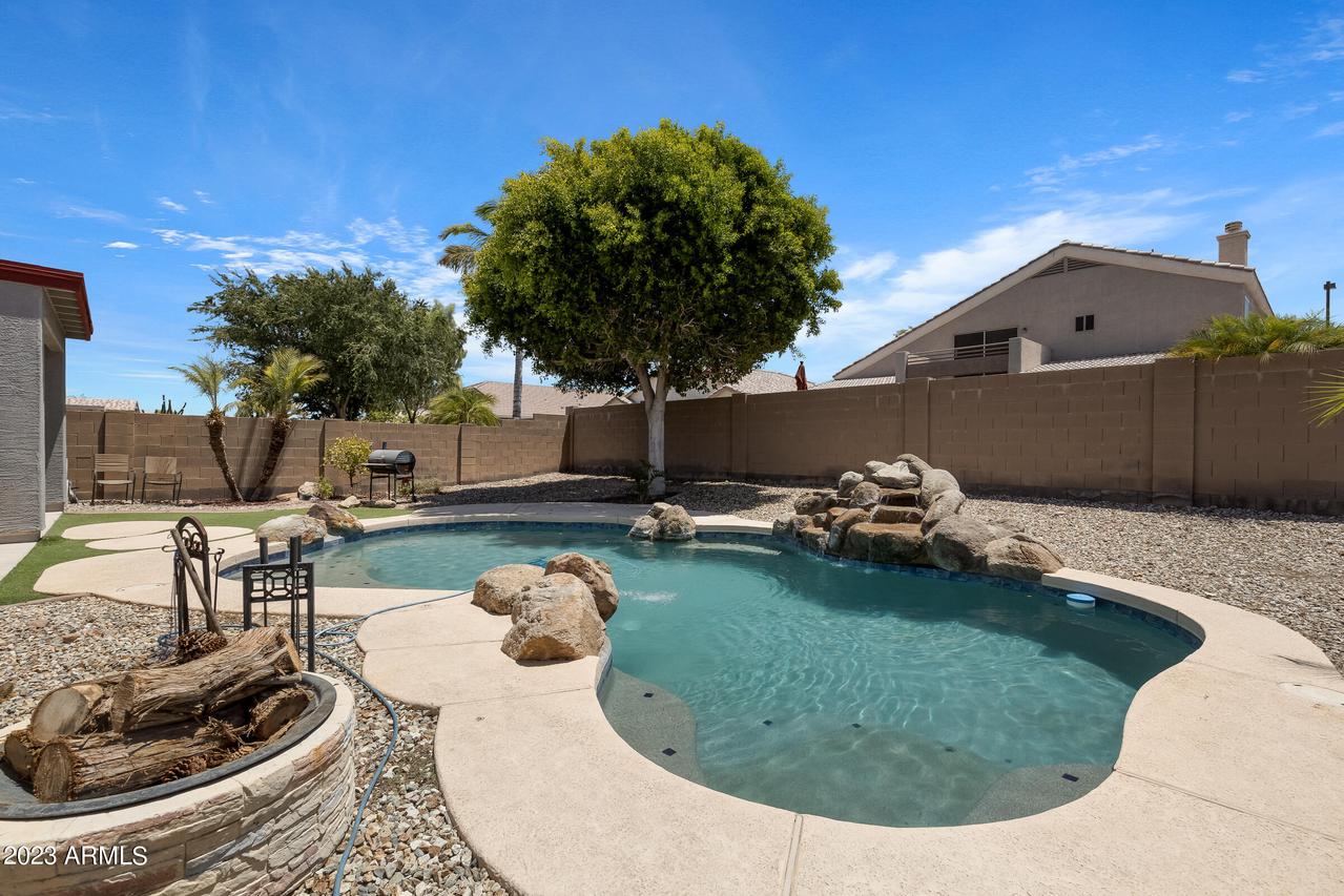 13223 W Stella Ln., Litchfield Park, AZ 85340