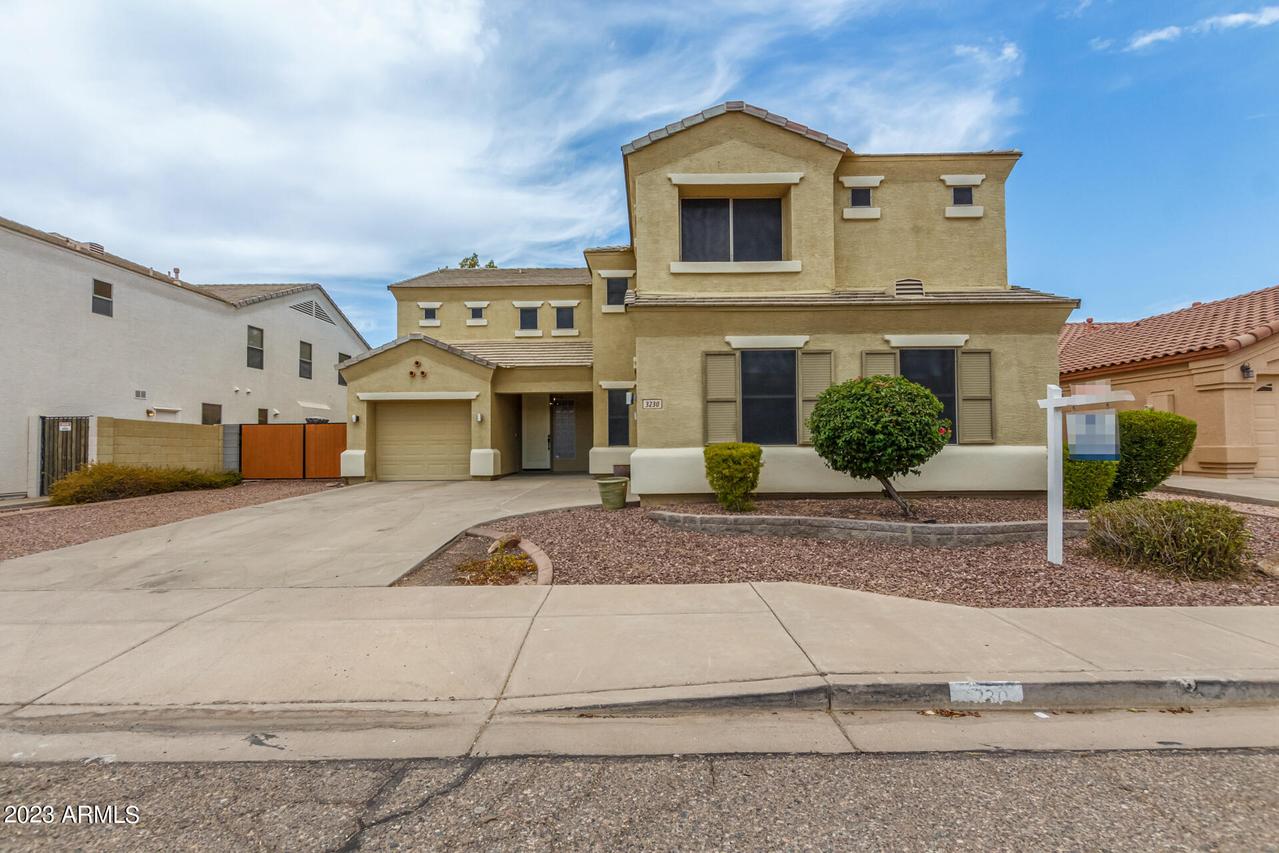 3230 W Daley Ln., Phoenix, AZ 85027
