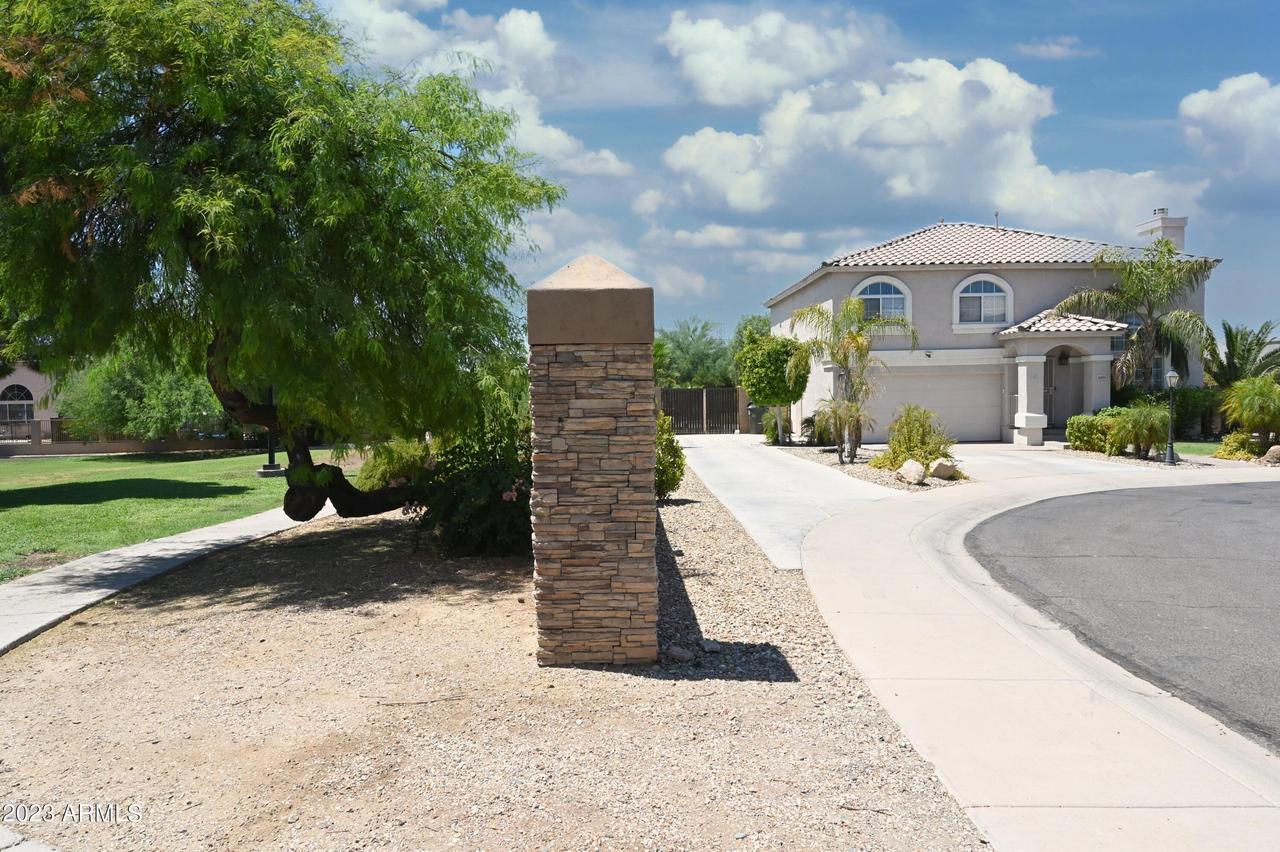 11001 W Belmont Ave., Glendale, AZ 85307