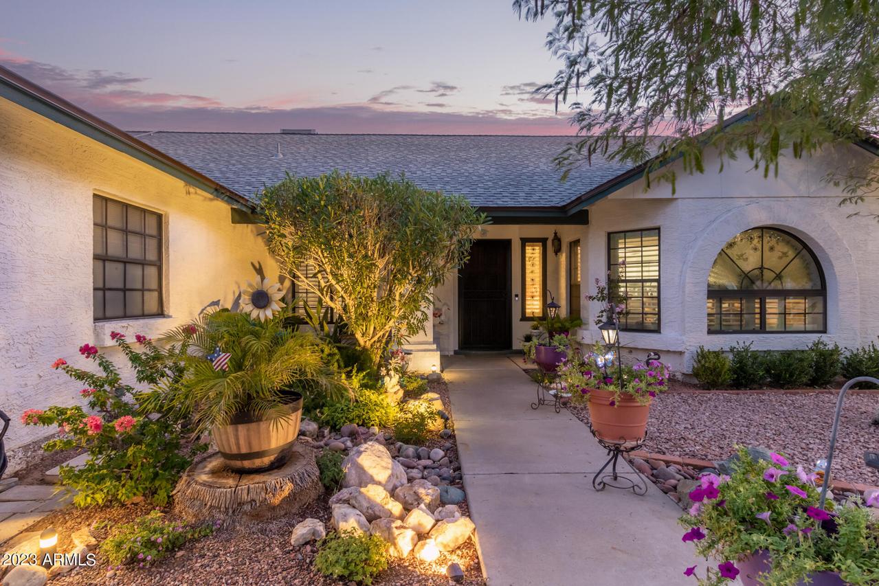 4301 E Blanche Dr., Phoenix, AZ 85032