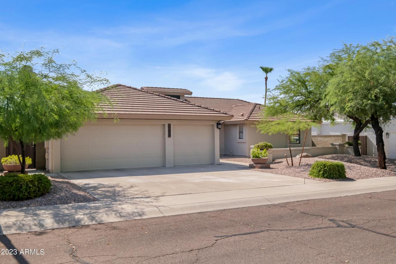 13009 S 37th Pl., Phoenix, AZ 85044