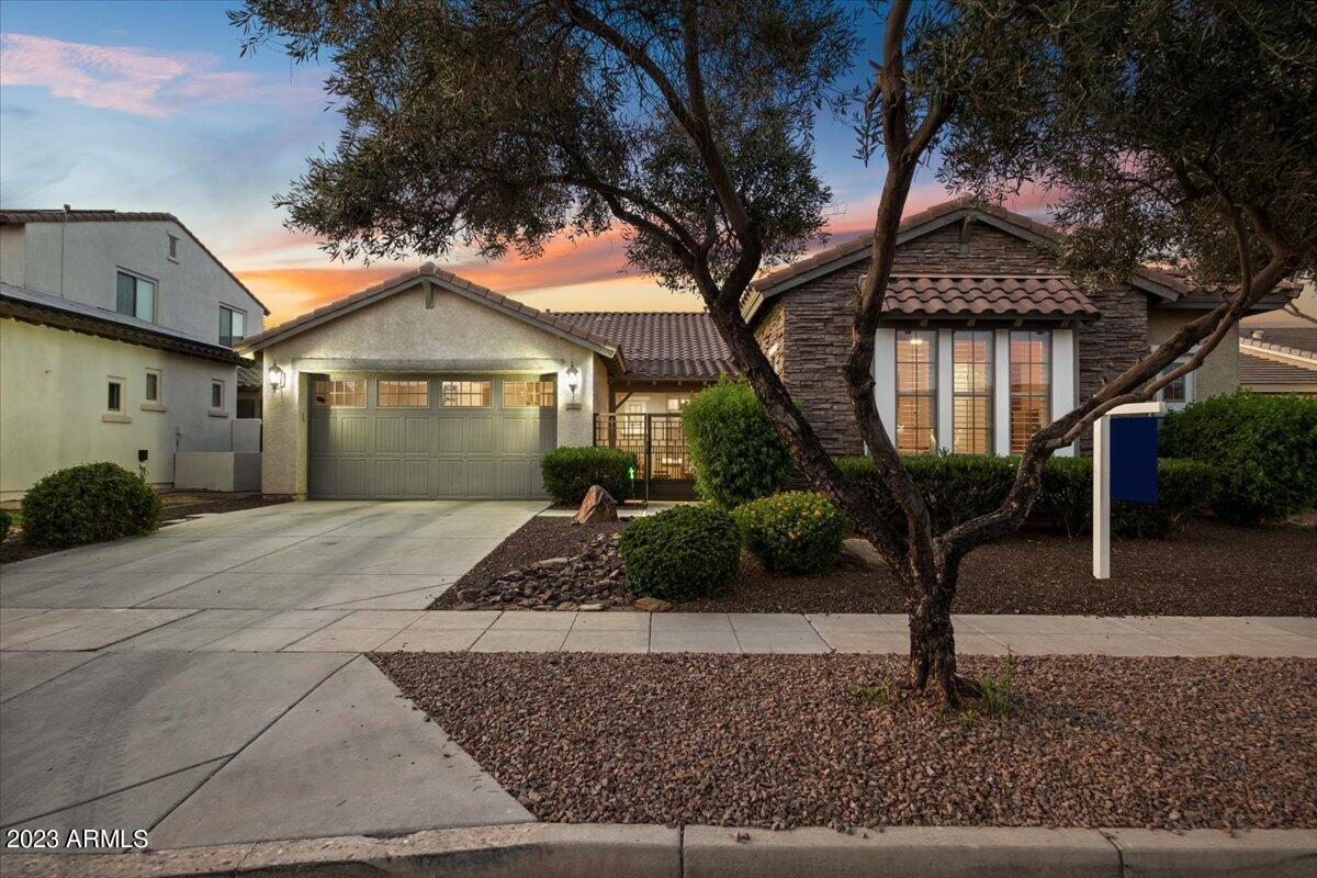 15128 W Dahlia Dr., Surprise, AZ 85379