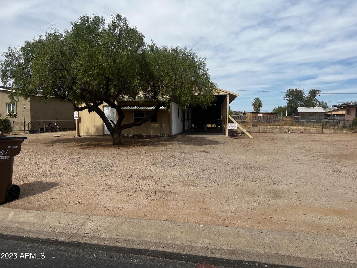 218 N 81st St., Mesa, AZ 85207