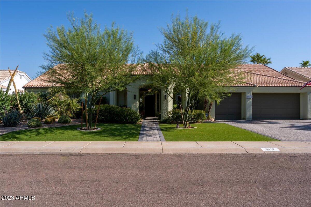8957 E Charter Oak Dr., Scottsdale, AZ 85260