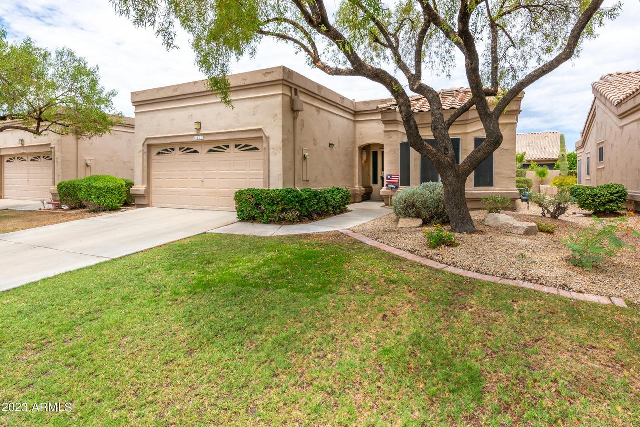 8372 W Oraibi Dr., Peoria, AZ 85382