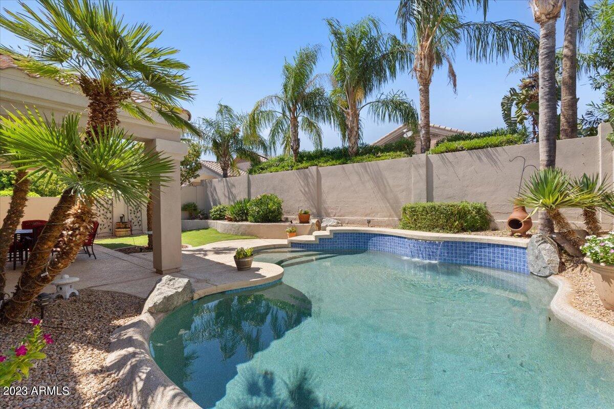 8092 E Michelle Dr., Scottsdale, AZ 85255