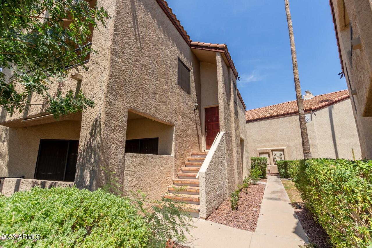 10301 N 70th St. #241, Paradise Valley, AZ 85253