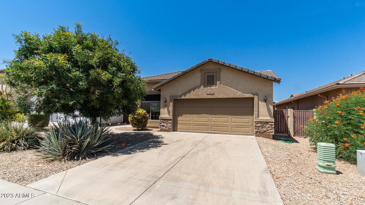 706 W Agrarian Hills Dr., San Tan Valley, AZ 85143