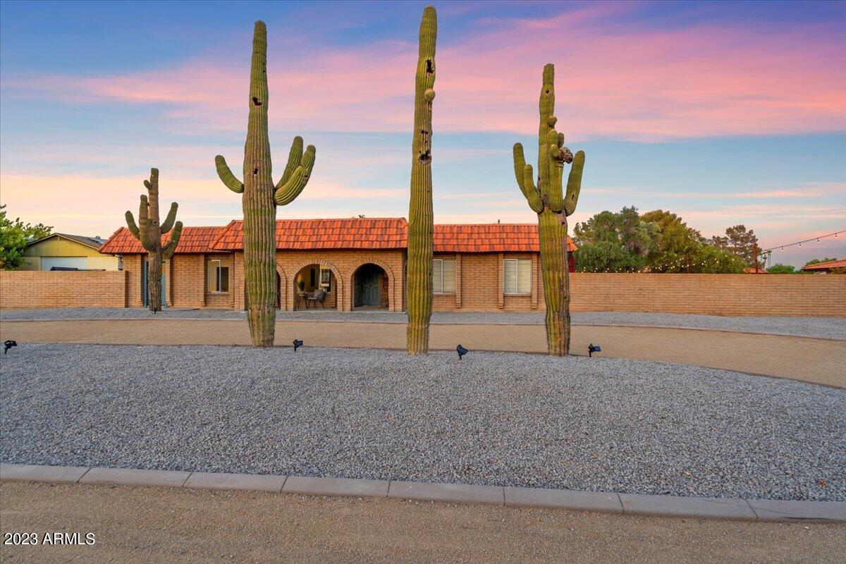 18221 N 67th Dr., Glendale, AZ 85308