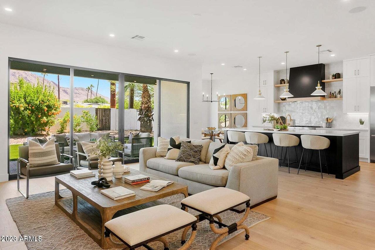 4460 E Campbell Ave., Phoenix, AZ 85018