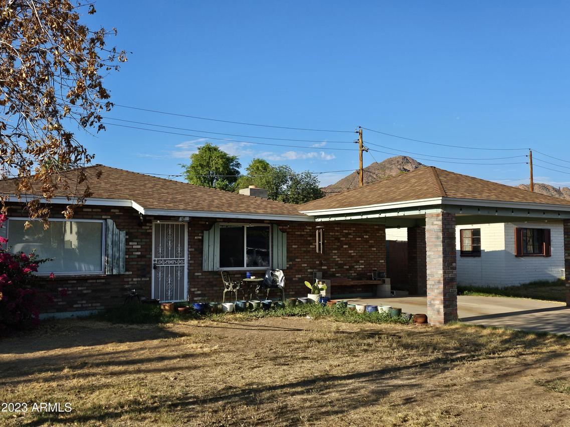 4542 E Glenrosa Ave., Phoenix, AZ 85018