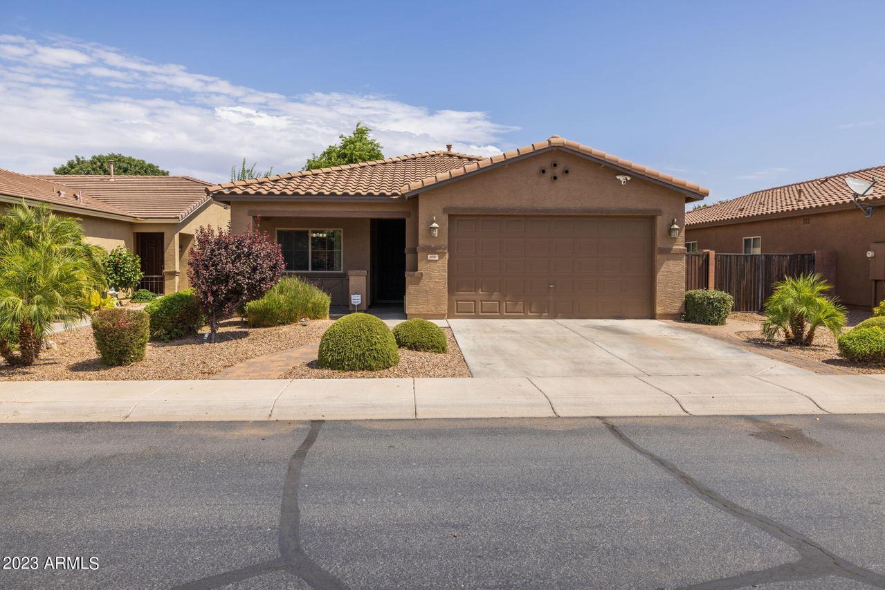 686 W Harvest Rd., San Tan Valley, AZ 85140