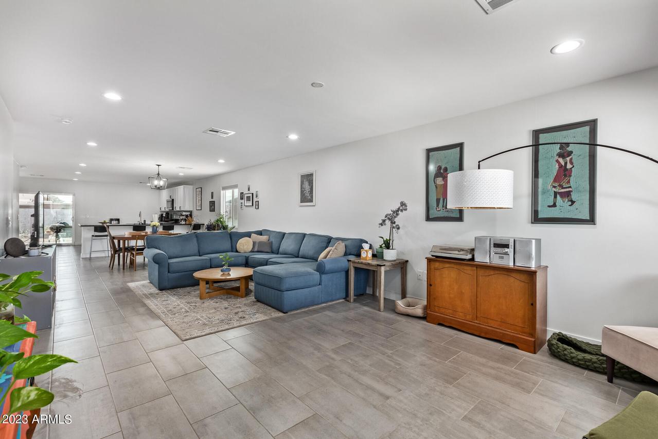 1811 E Sheridan St., Phoenix, AZ 85006