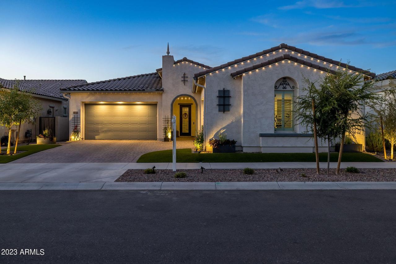 10720 E Thornton Ave., Mesa, AZ 85212