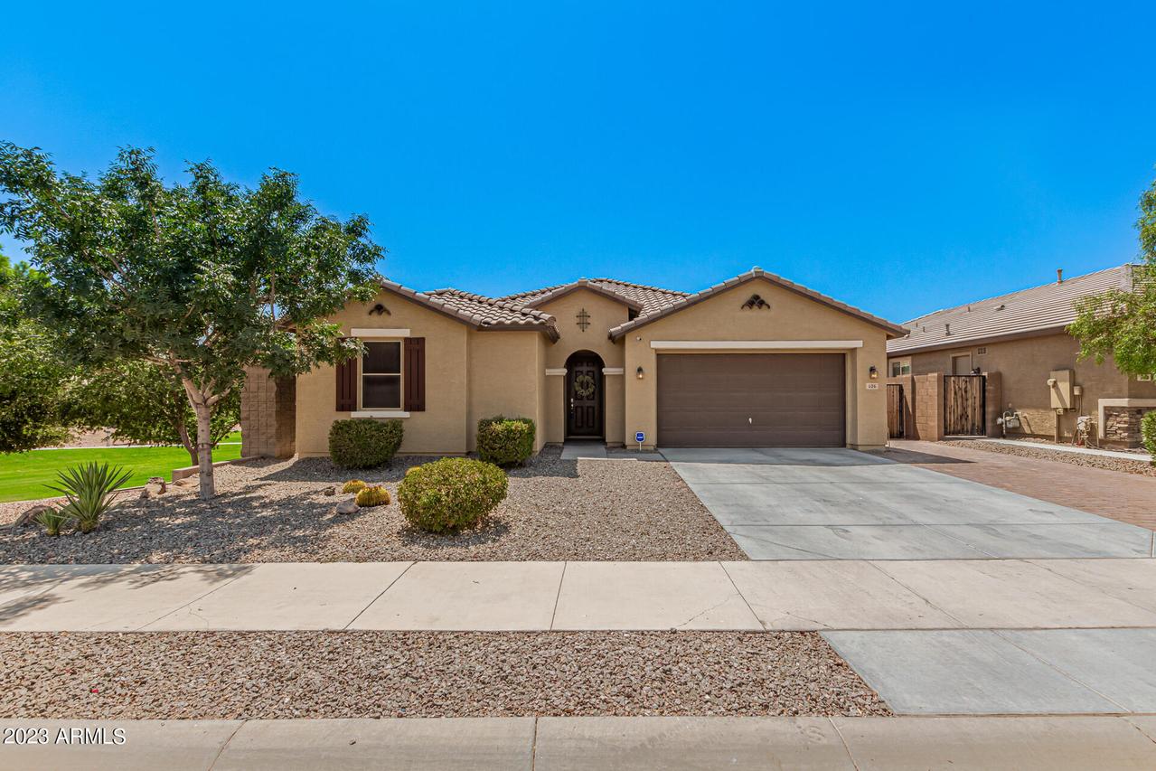 526 N 158th Dr., Goodyear, AZ 85338