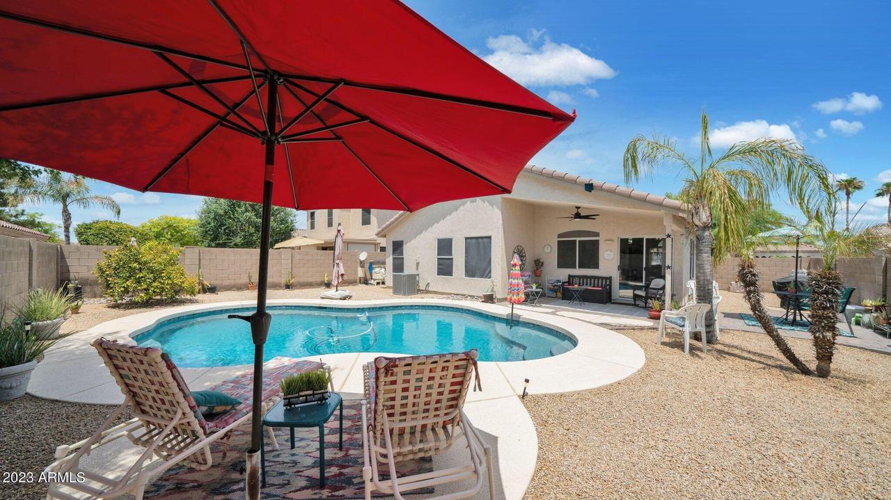 2049 E Angela Dr., Phoenix, AZ 85022