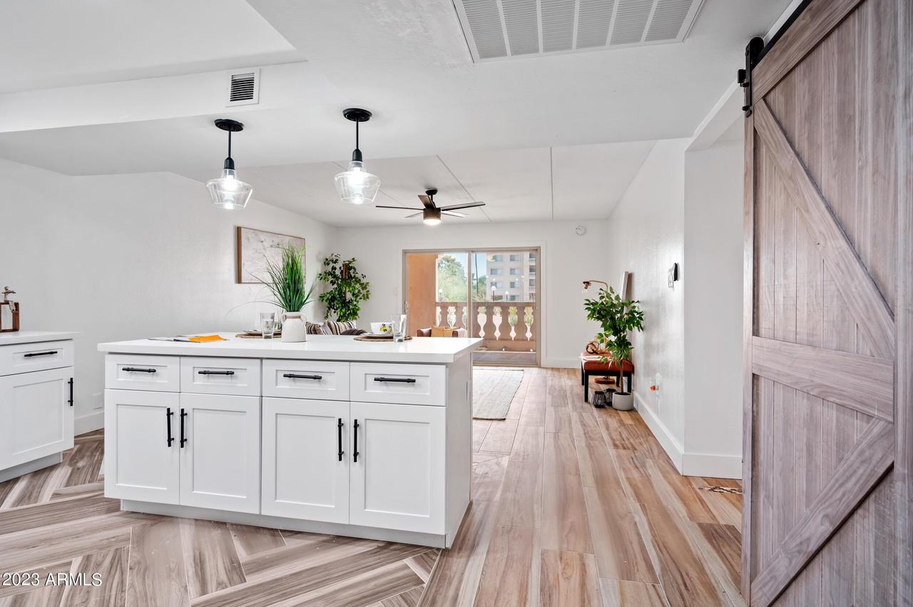 7930 E Camelback Rd. #111, Scottsdale, AZ 85251