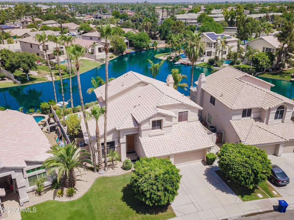 880 W Hackberry Dr., Chandler, AZ 85248