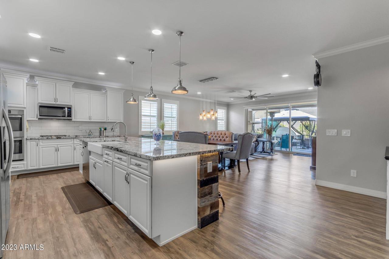 9916 W Via Del Sol, Peoria, AZ 85383