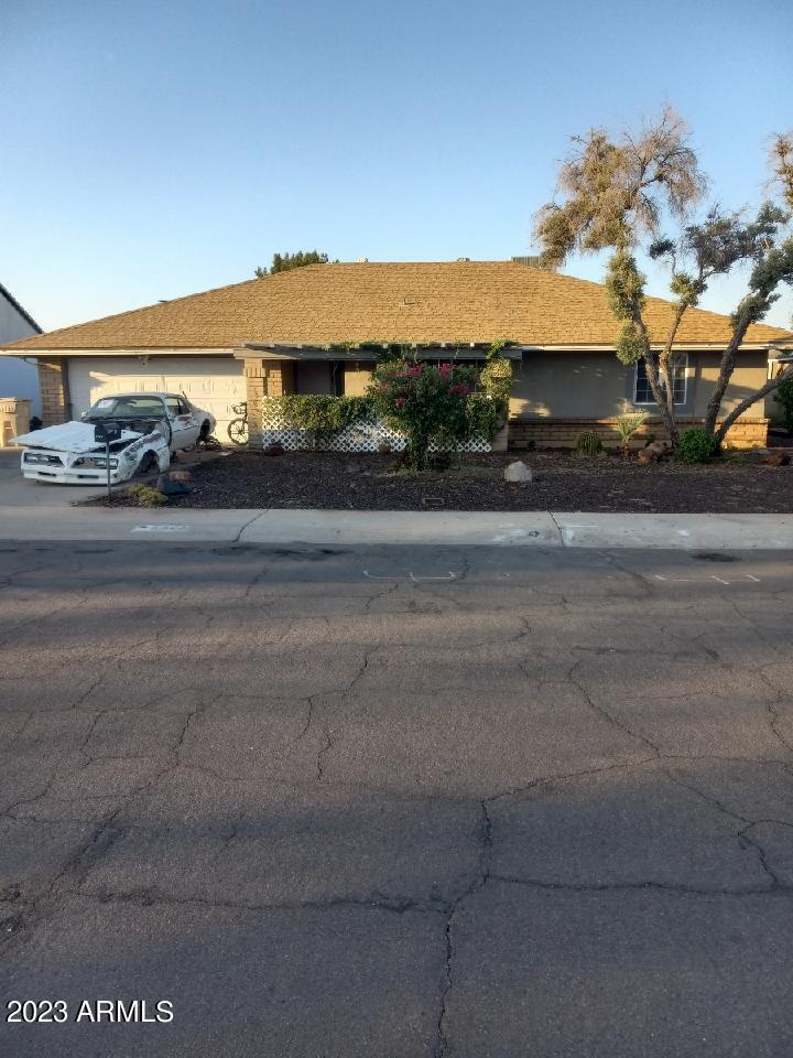 7329 W Peck Dr., Glendale, AZ 85303