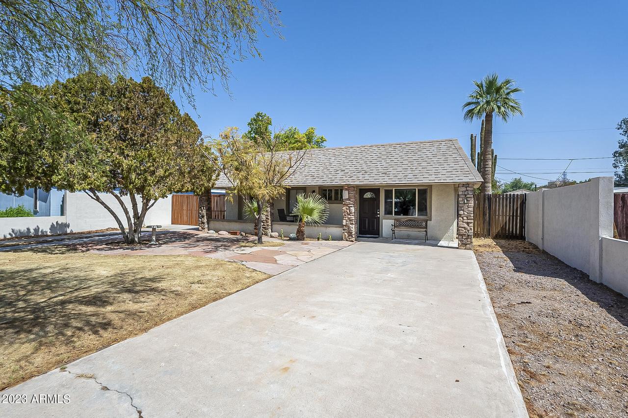 8110 E 6th Ave., Mesa, AZ 85208