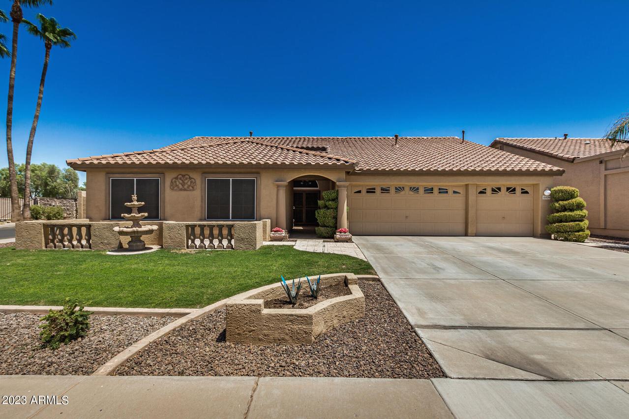 15329 N 79th Dr., Peoria, AZ 85381