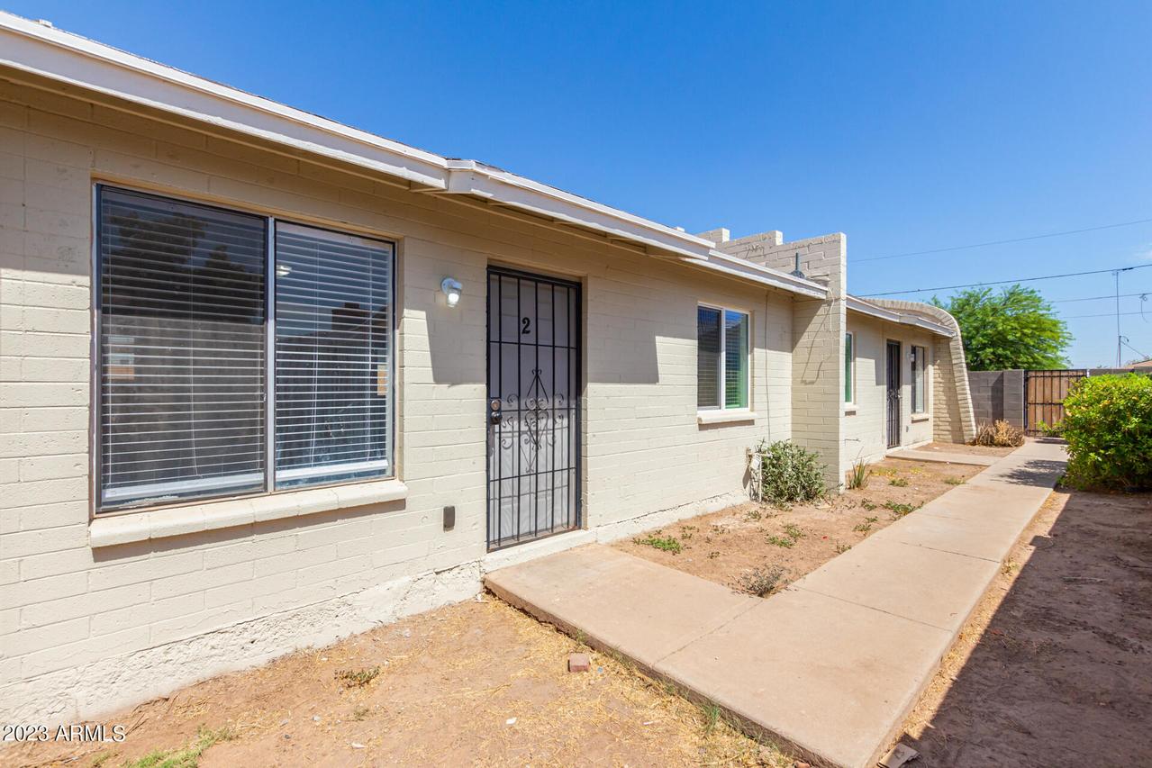3821 W Grant St., Phoenix, AZ 85009