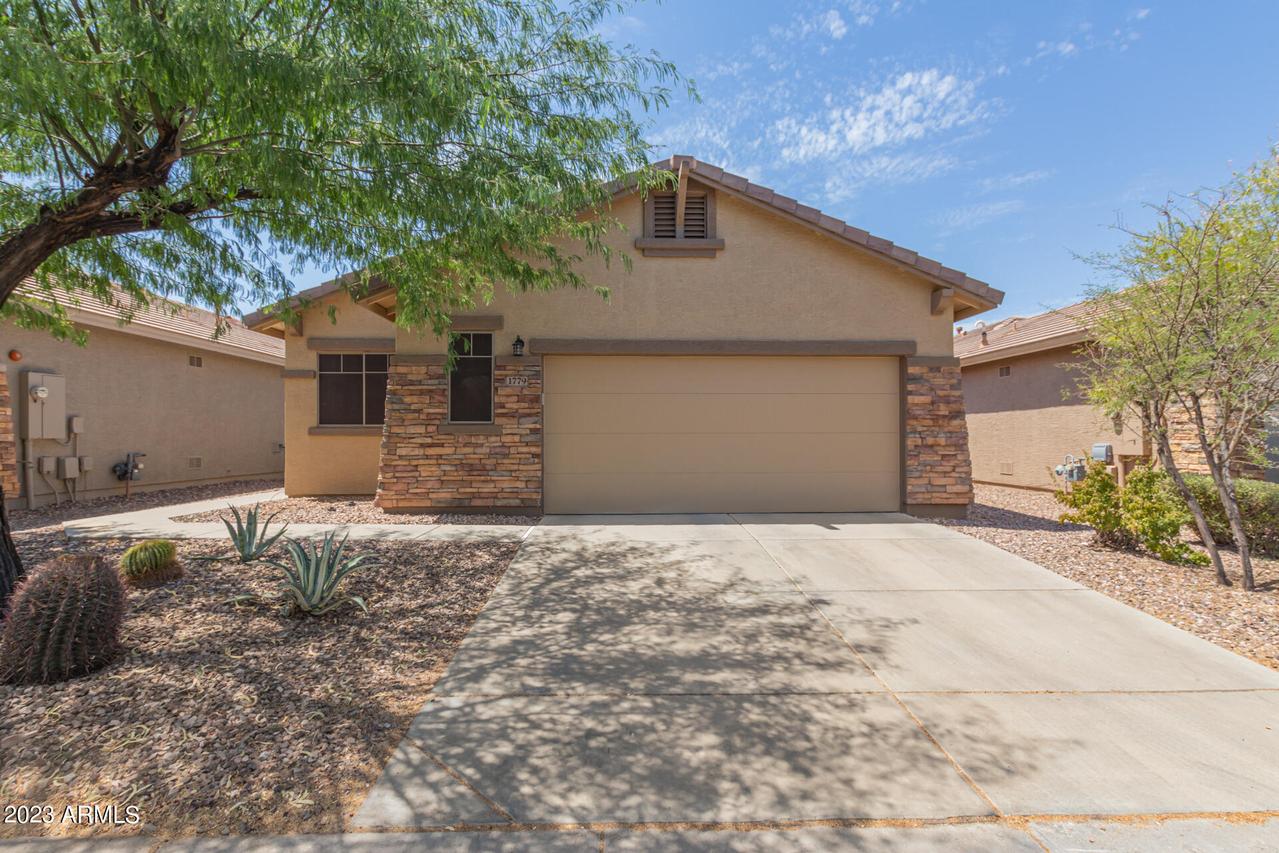 1779 W Owens Way, Anthem, AZ 85086