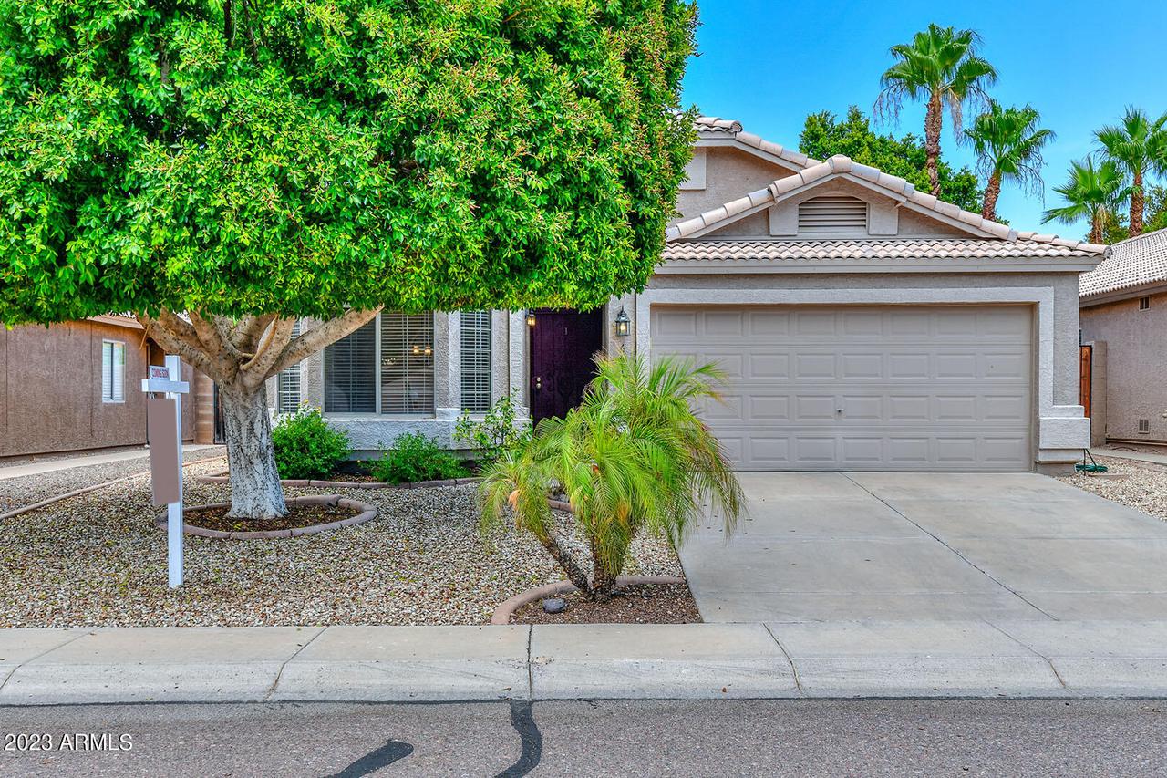 6618 W Desert Hollow Dr., Phoenix, AZ 85083