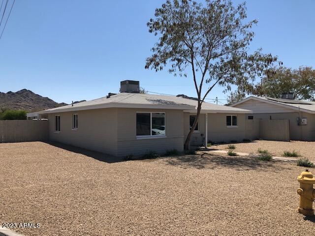 9847 N 11th St., Phoenix, AZ 85020