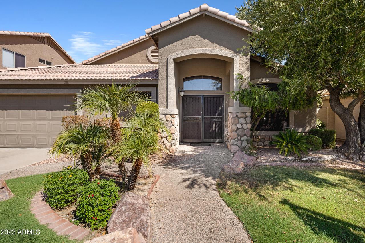 3919 E Agave Rd., Phoenix, AZ 85044