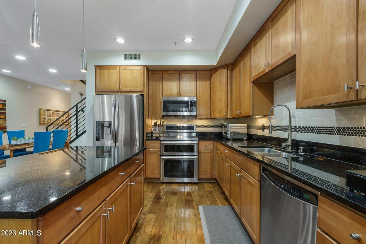 525 W Lakeside Dr. #148, Tempe, AZ 85281