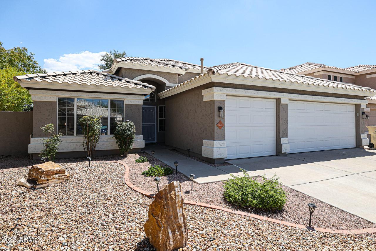 6633 W Via Del Sol Dr., Glendale, AZ 85310