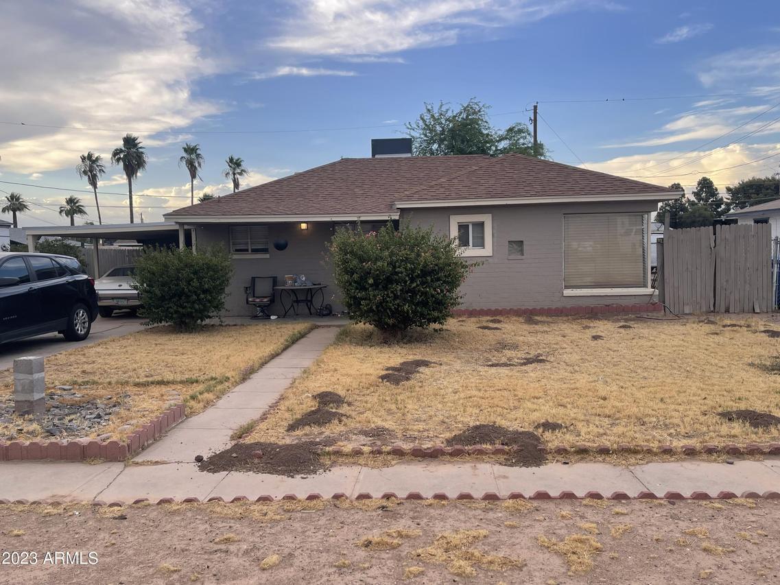 2148 E Parkway Dr., Phoenix, AZ 85040