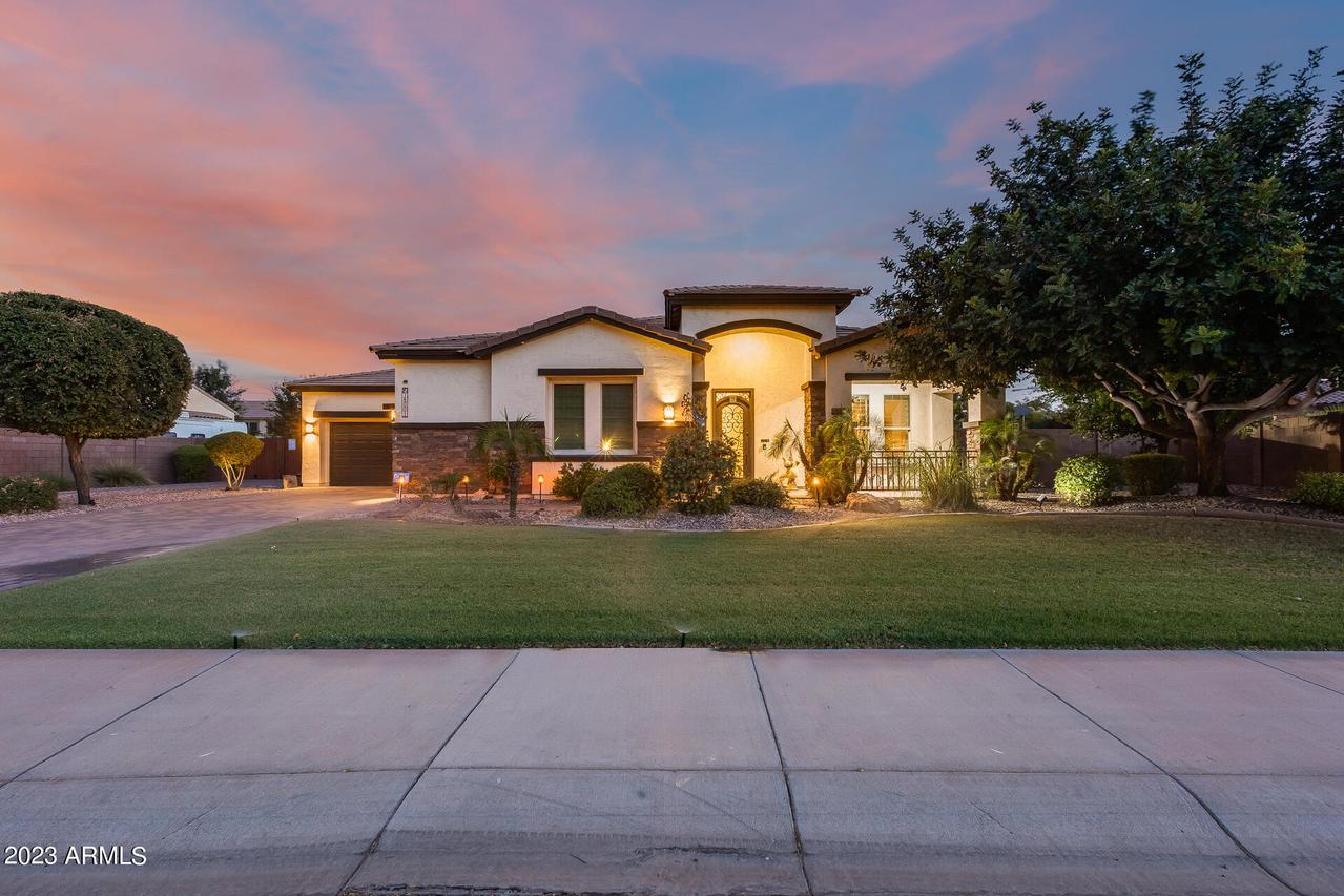 18001 W Sells Dr., Goodyear, AZ 85395