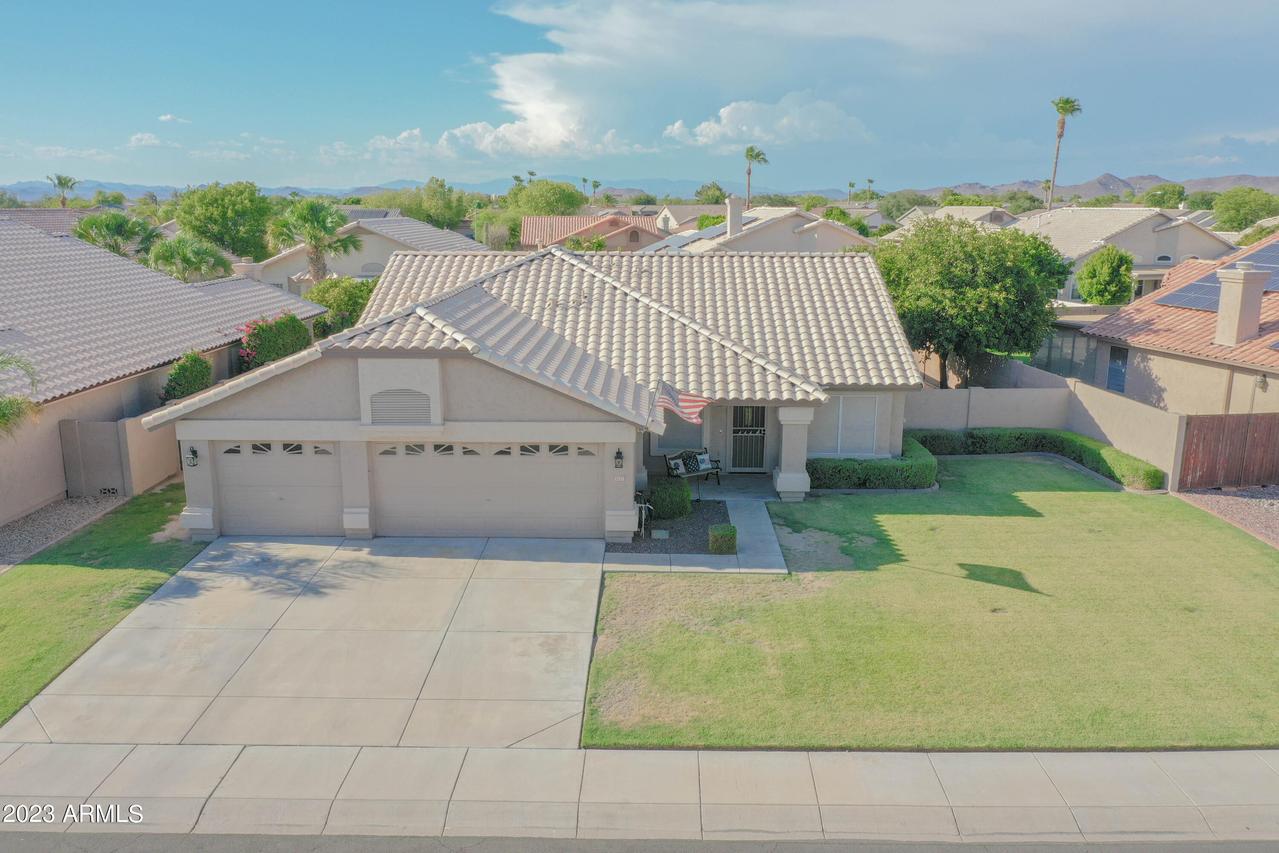 9972 W Mohawk Ln., Peoria, AZ 85382