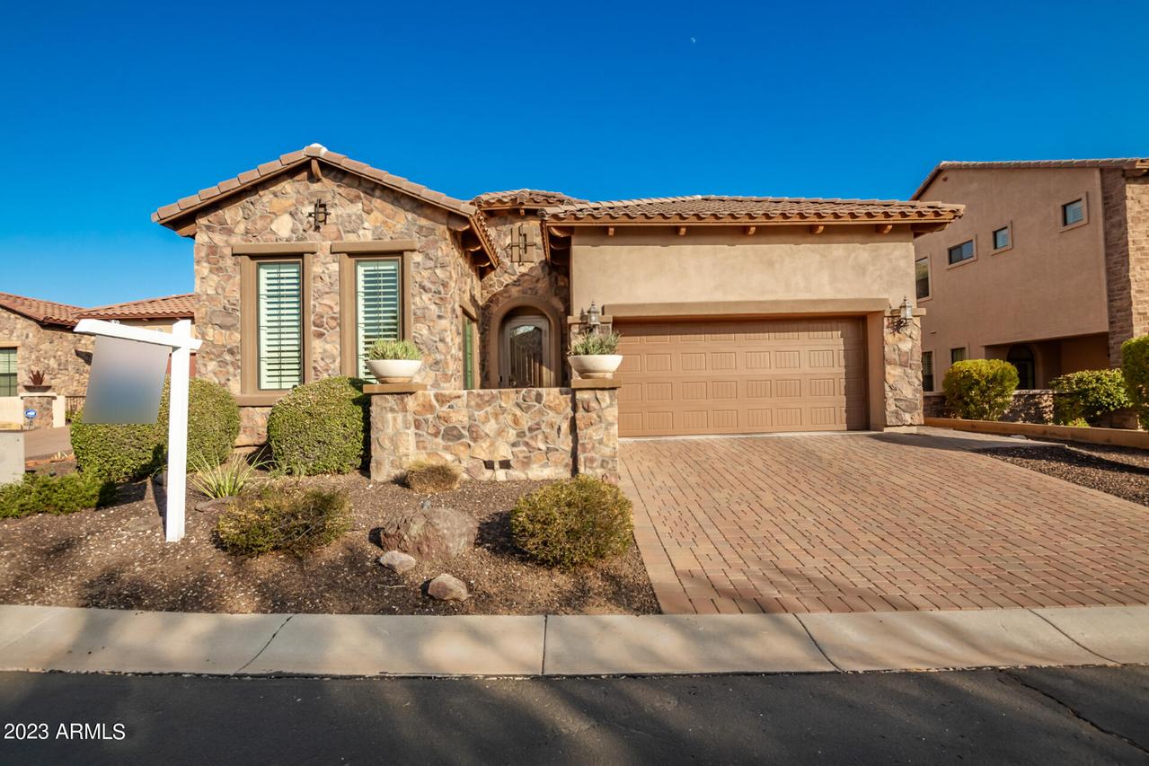 8339 E Jensen Cir., Mesa, AZ 85207